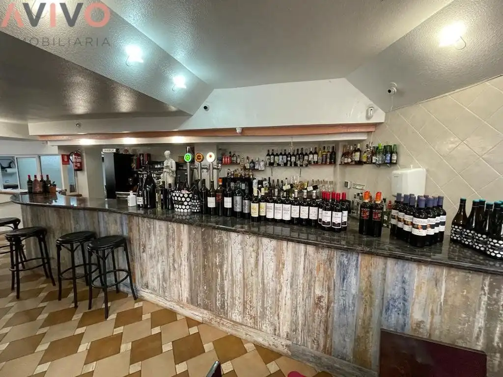Business premises for sale in Casco Antiguo, imagen 3