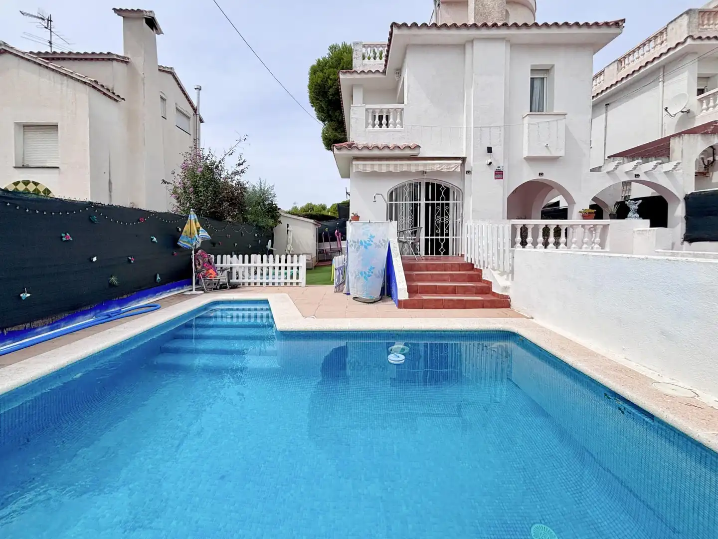 Piscina de Casa o xalet en venda en Cunit amb Aire condicionat