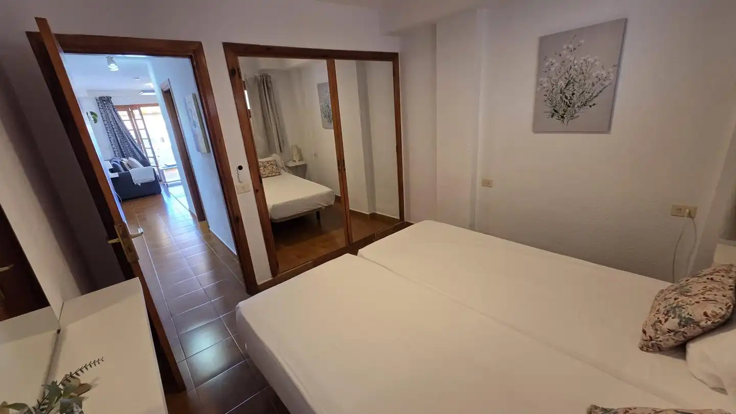 Dormitori de Apartament en venda en Costa Adeje