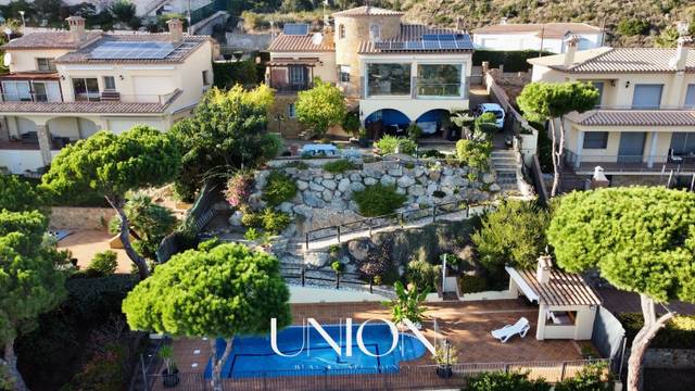 Casa-chalet en Venta en Urbanitzacions