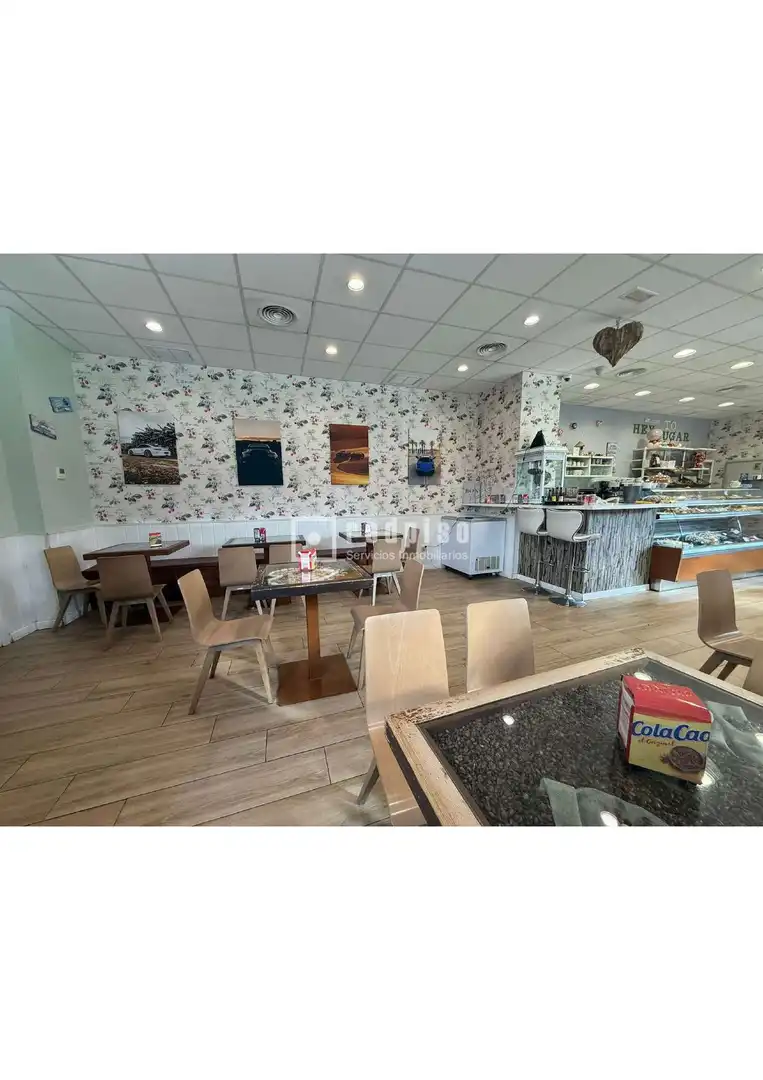 Local de alquiler en Torrejón de Ardoz con Parquet
