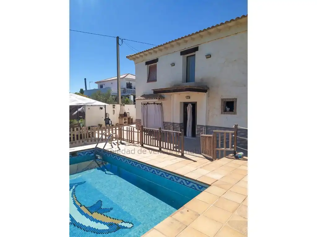 Country homes for sale in Baza