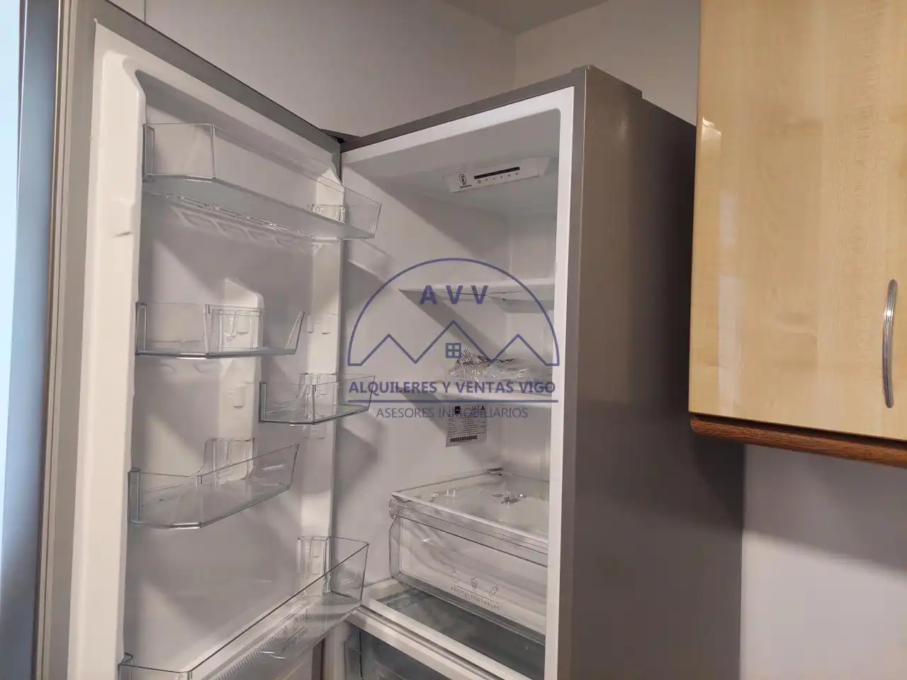 Cocina de Piso de alquiler en Vigo  con Calefacción, Parquet y Terraza