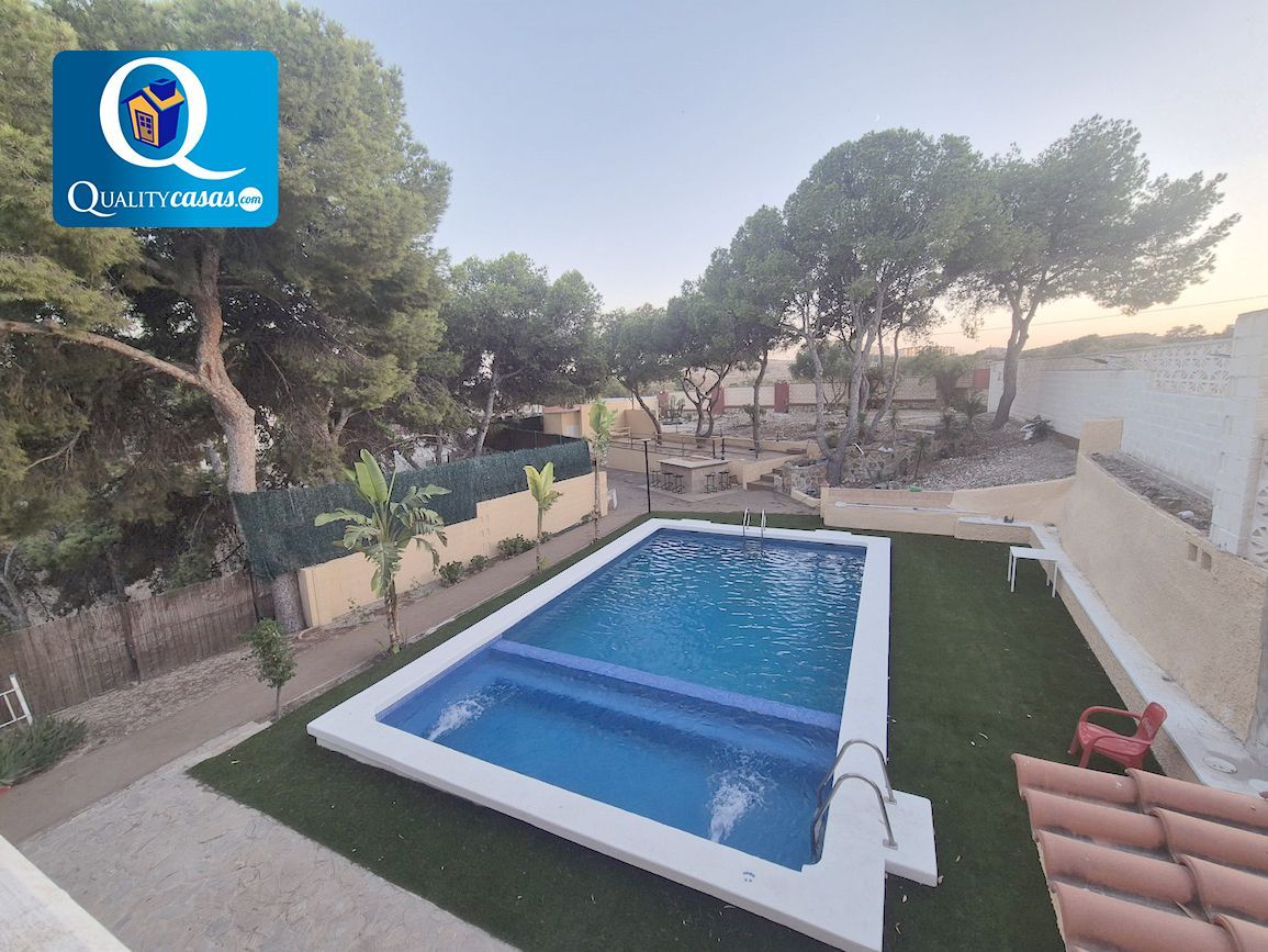 Piscina de Casa o xalet de lloguer en Alicante / Alacant amb Aire condicionat i Terrassa