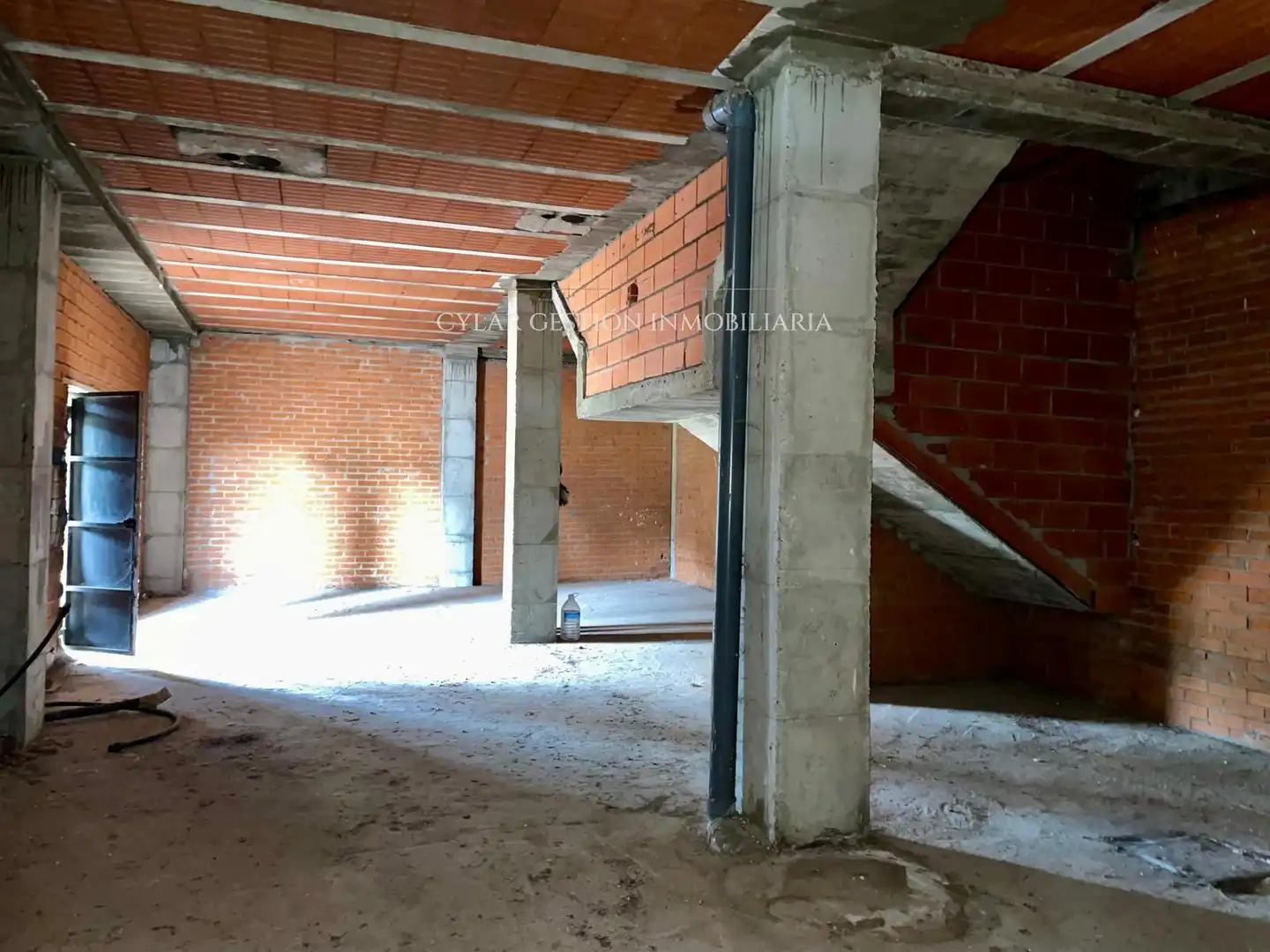 Commercial properties for sale in Villares de la Reina