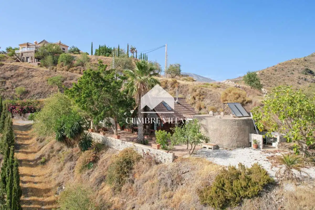 Casa rústica amb jardí en venda a Ítrabo, imagen 79