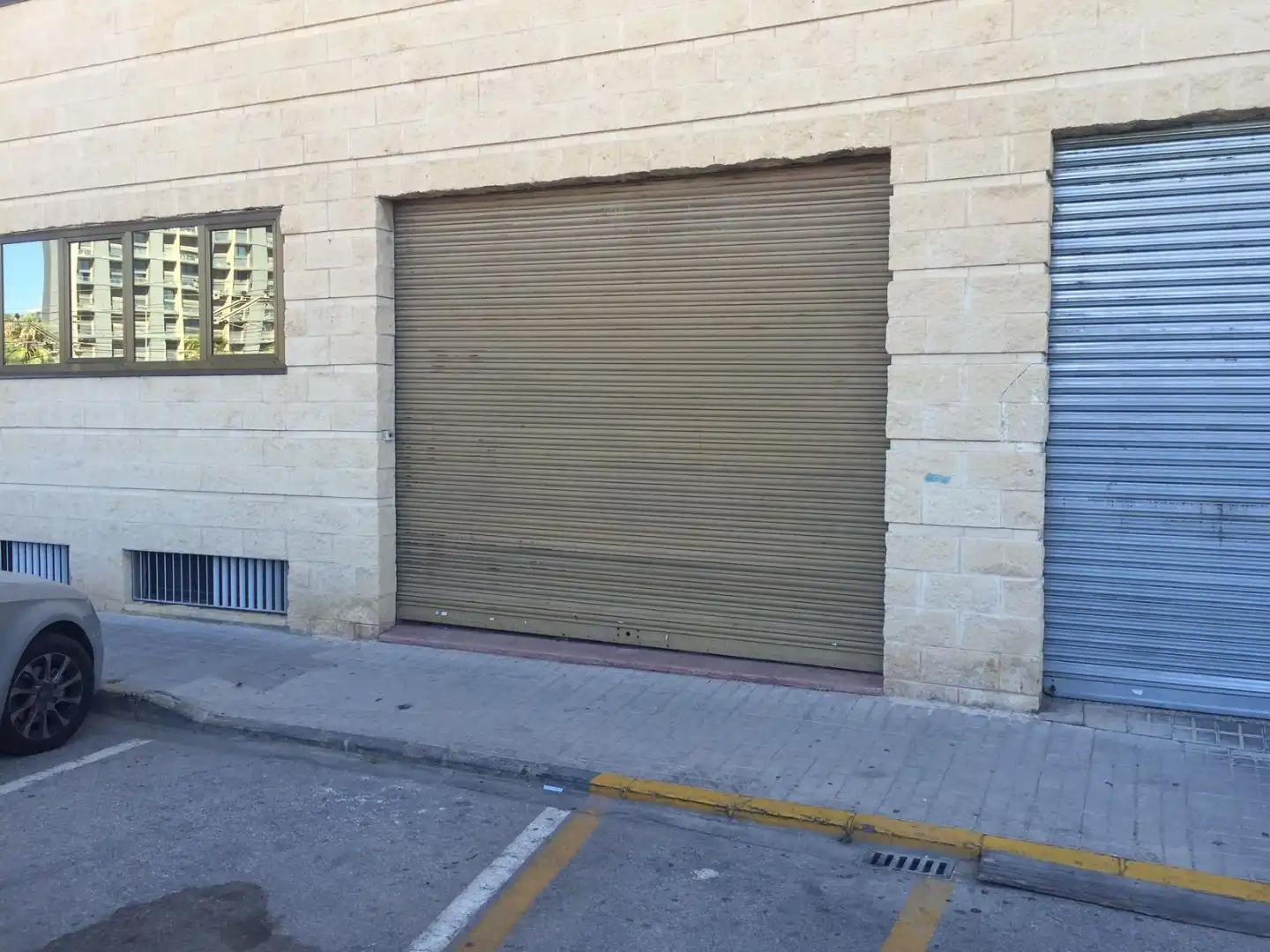 Oficina de alquiler en Avinguda Enric Valor, 3, El Castell
