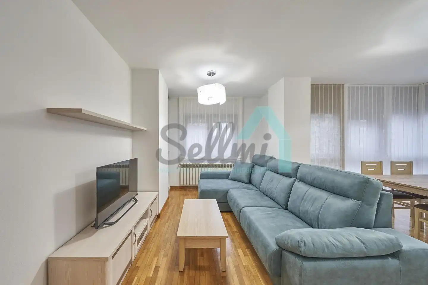 Flat with lift to rent in Calle Cardenal Cienfuegos, imagen 2