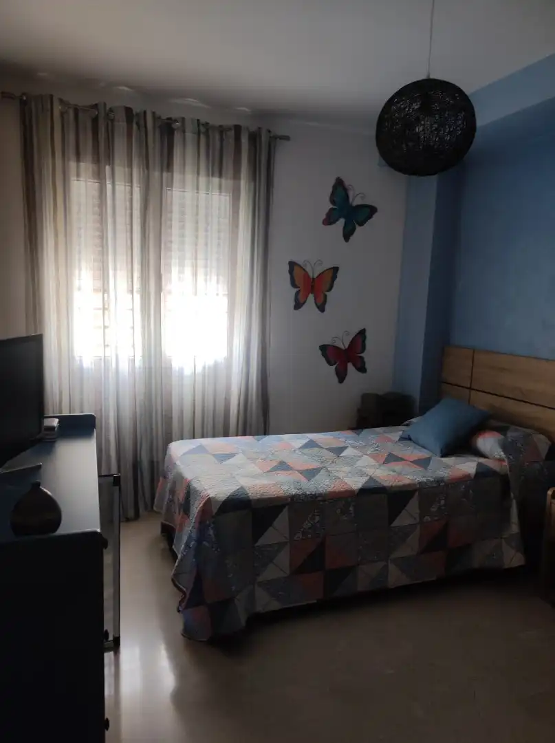 Schlafzimmer von Einfamilien-Reihenhaus zum Verkauf in Torremolinos mit Klimaanlage, Privatgarten und Terrasse