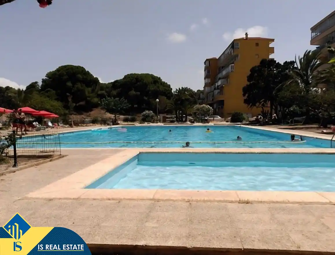 Piscina de Apartament en venda en Guardamar del Segura amb Aire condicionat, Calefacció i Terrassa