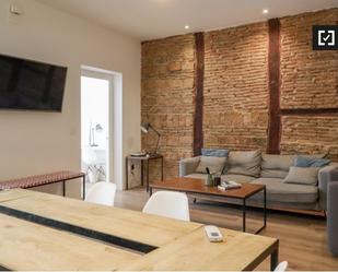 Sala d'estar de Pis de lloguer en  Madrid Capital amb Aire condicionat, Calefacció i Moblat