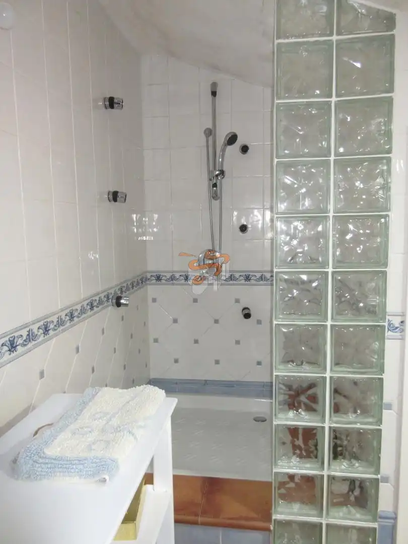 Baño de Casa o chalet en venta en Cabanas con Calefacción y Jardín privado