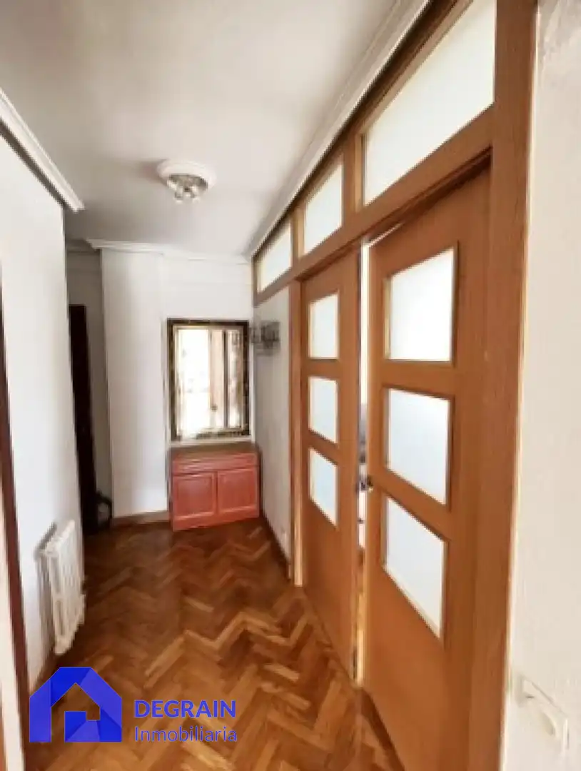 Piso en venta en Oviedo  con Calefacción, Terraza y Trastero