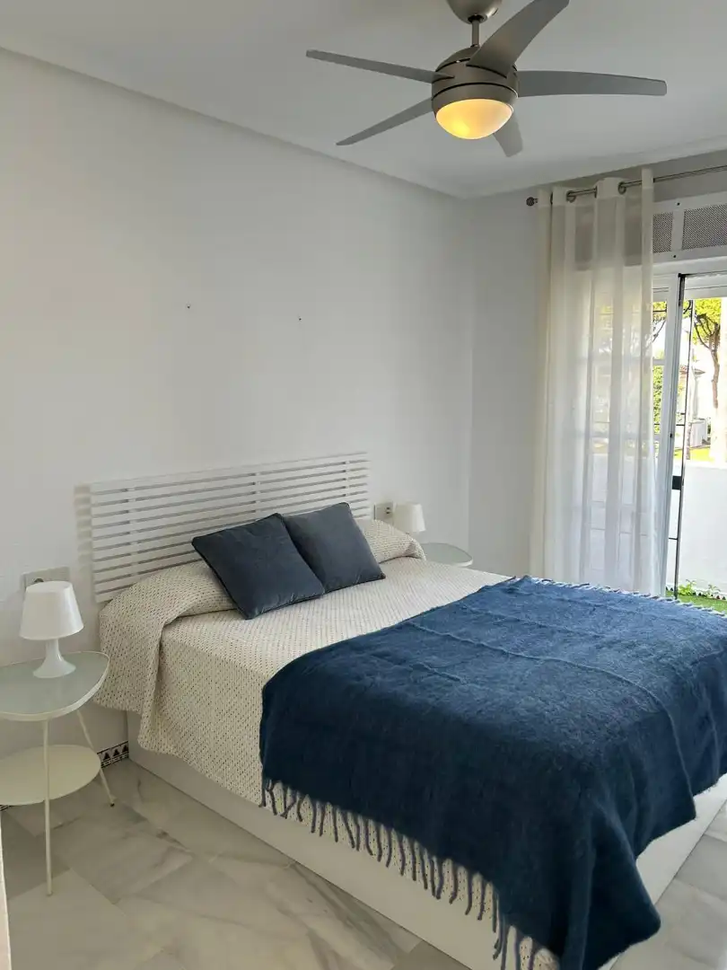 Mini appartamento con piscina in affitto a Avenida de las Quintas 22, imagen 13