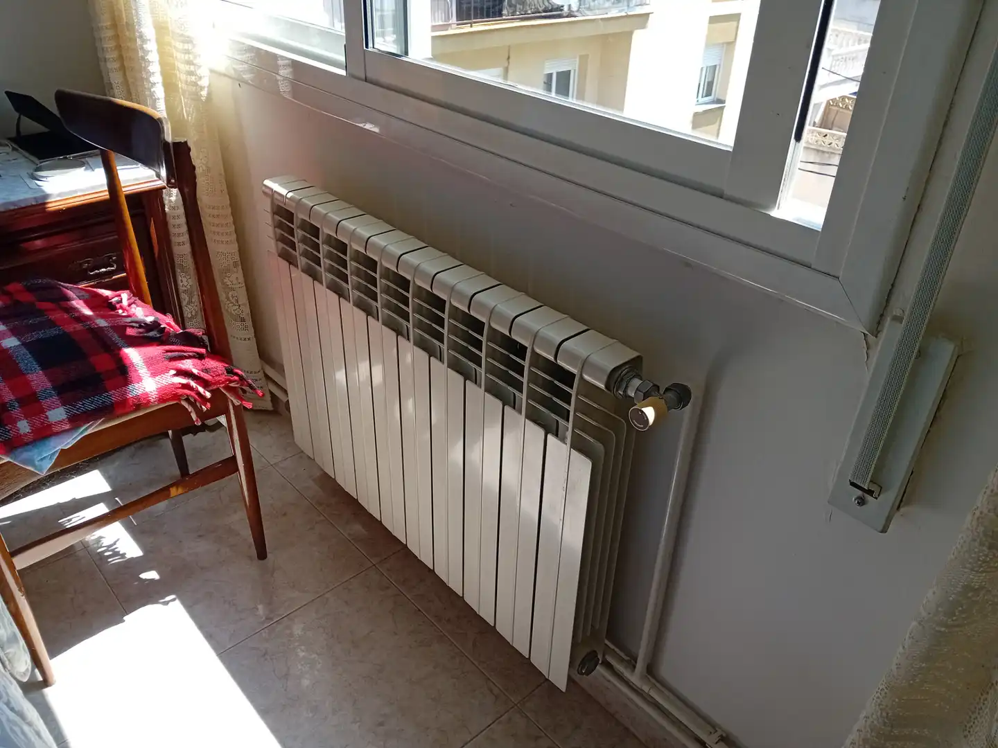Terraza de Piso en venta en Girona con Calefacción, Terraza y Amueblado