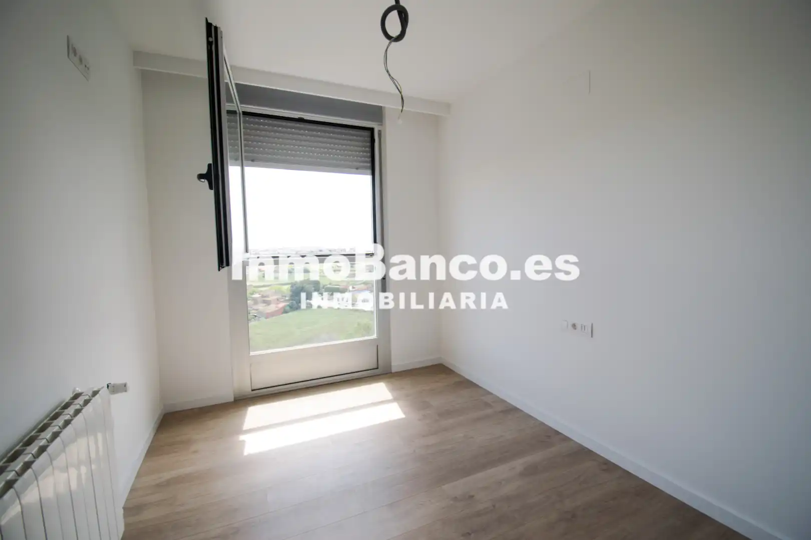 Bedroom of Flat for rent in Valencia  with Air Conditioner, Heating and Storage room