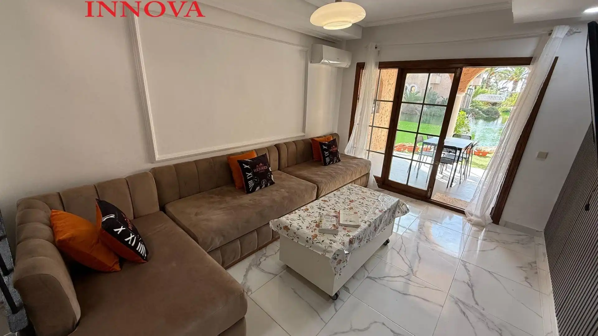 Sala de estar de Casa o chalet en venta en San Fernando con Terraza y Piscina comunitaria