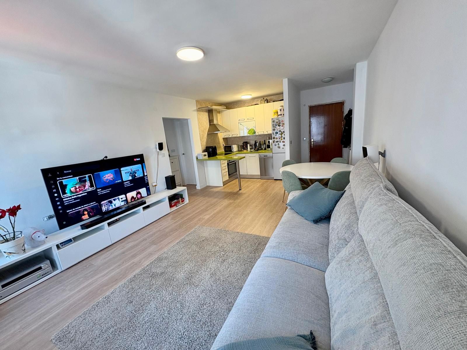 Living room of Apartment for sale in Vélez-Málaga  with Air Conditioner and Furnished