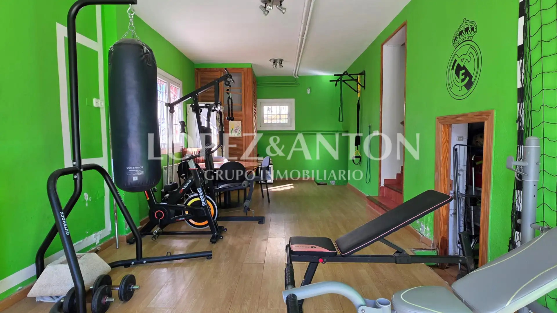Casa o chalet en venta en L'Eliana con Calefacción, Jardín privado y Parquet