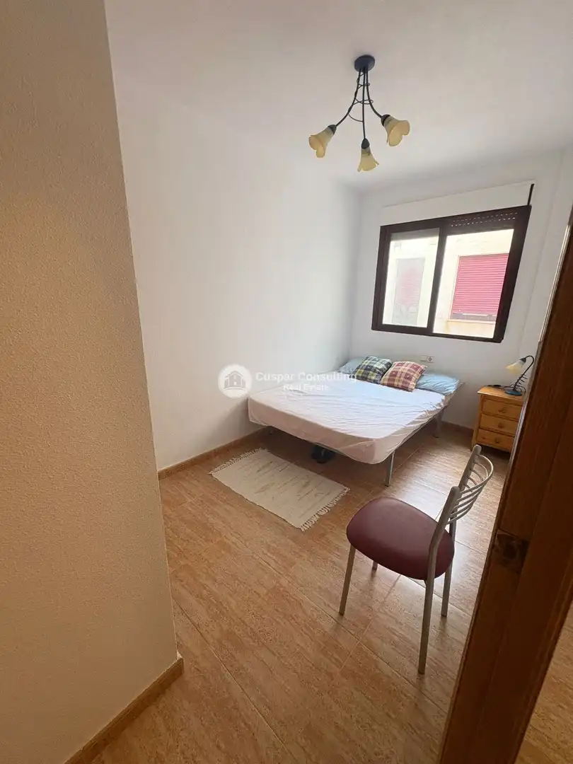 Habitación de Ático en venta en Población de Arroyo con Calefacción y Amueblado