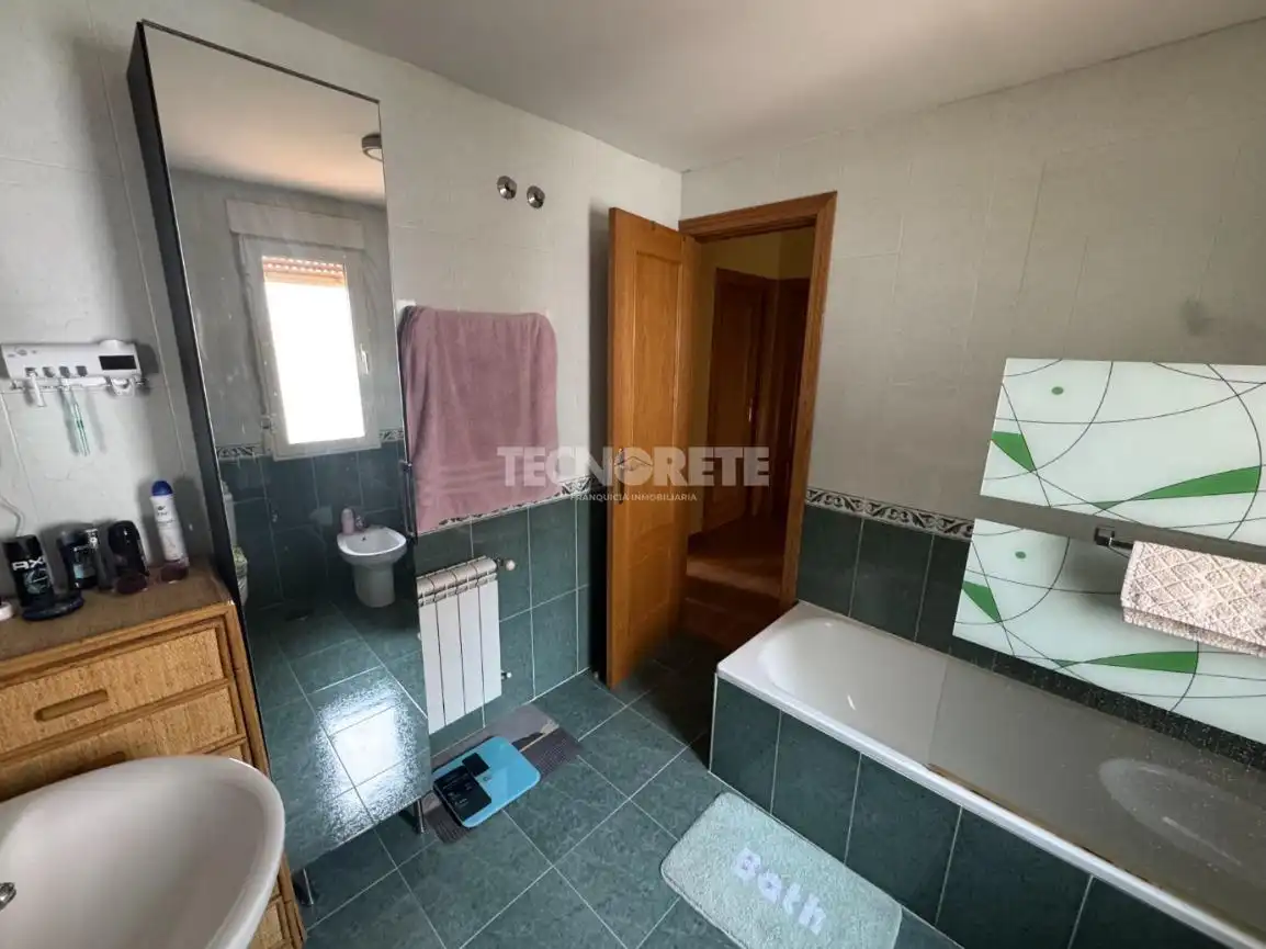 Bany de Casa adosada en venda en Yunquera de Henares amb Calefacció i Terrassa