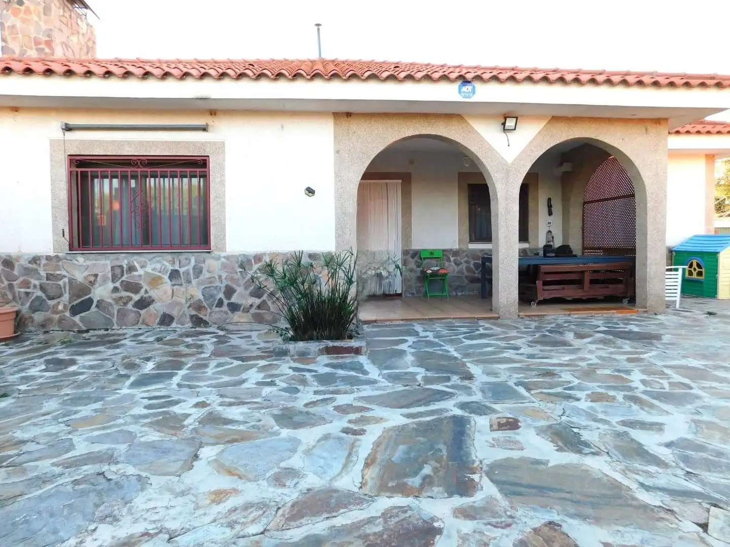 Vista exterior de Casa o chalet en venta en Palomeque con Aire acondicionado, Calefacción y Jardín privado