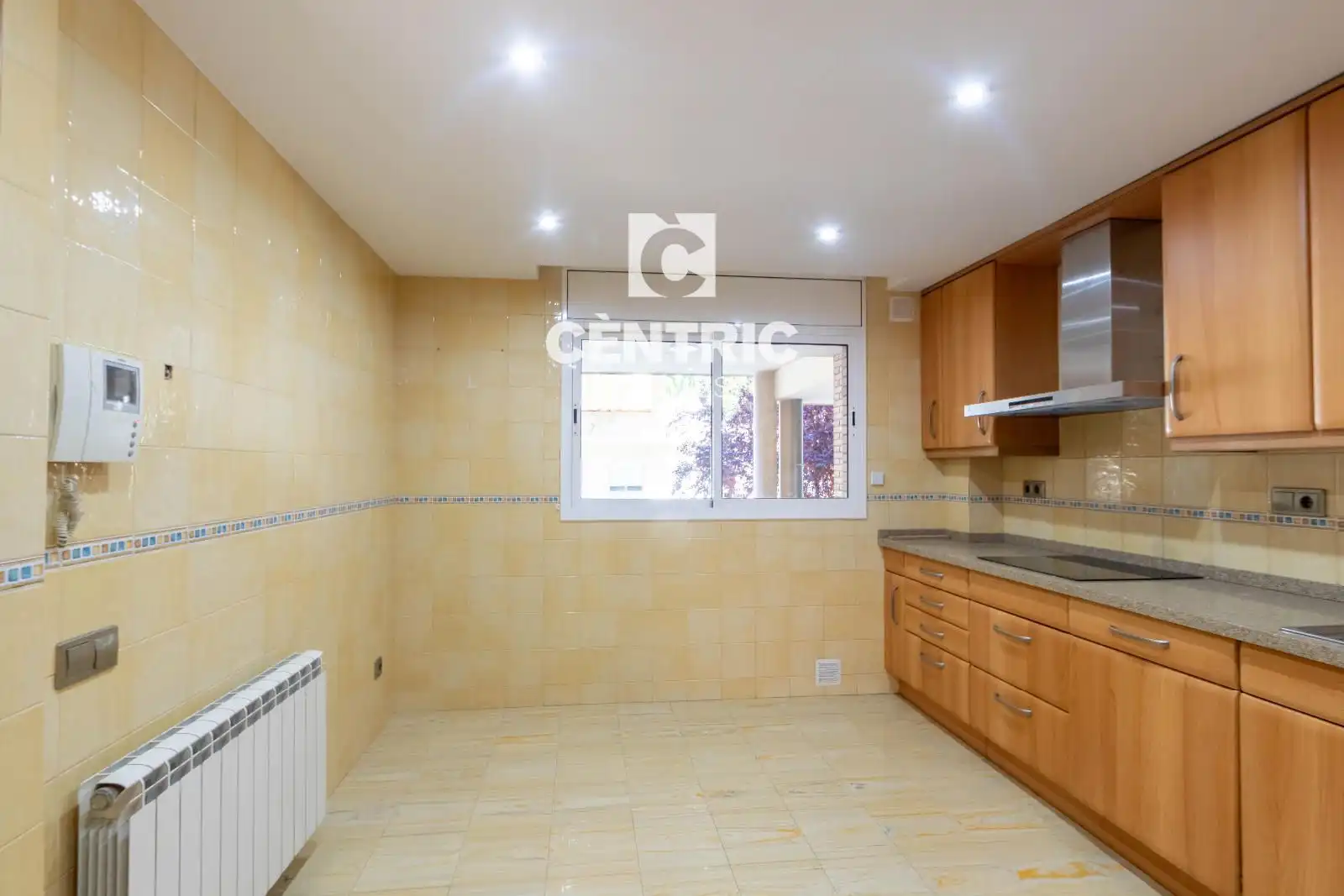 Cuina de Casa o xalet en venda en Castellar del Vallès amb Aire condicionat, Calefacció i Terrassa