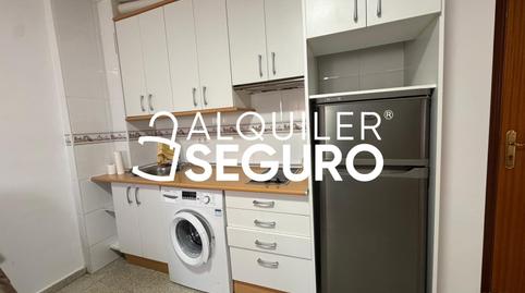 Photo 3 of Flat to rent in Joan Miro, Calvario, Torremolinos