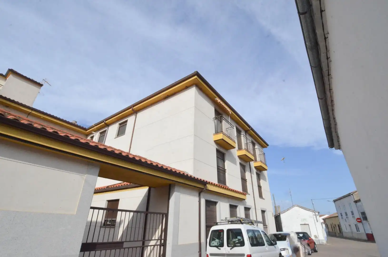 Vista exterior de Dúplex en venda en La Fuente de San Esteban  amb Calefacció, Terrassa i Traster