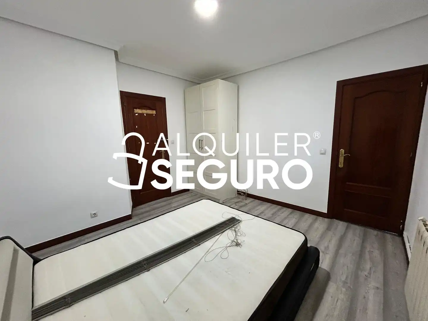 Flat for rent in Sierra de Pineda , Palomeras Bajas
