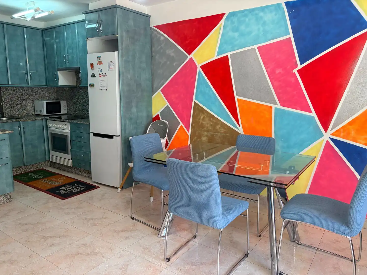 Comedor de Piso en venta en Vigo  con Amueblado