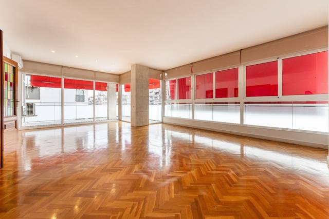 Piso en Alquiler en Nova, 113 en Nou Eixample Nord