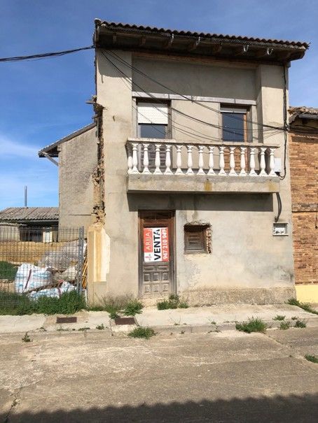 Vista exterior de Casa o xalet en venda en Valde-Ucieza amb Jardí privat