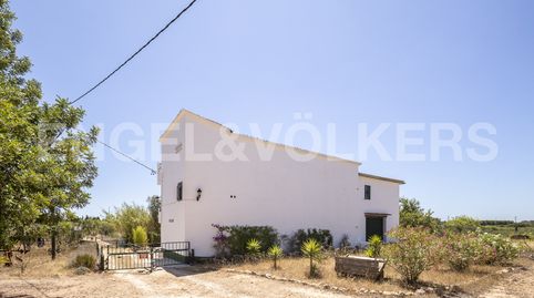 Acogedora Masía con 40.000m2 de terreno a tan solo 1.5Km de la playa., imatge 2