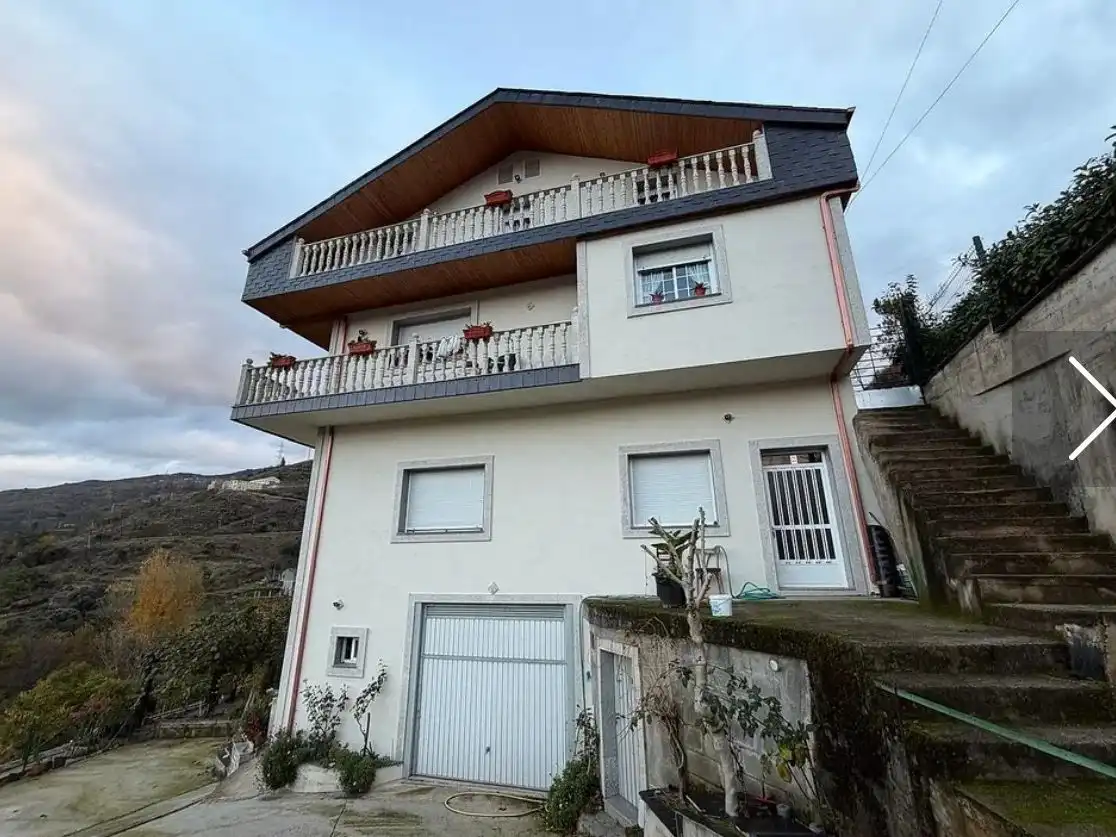 Xalet amb jardí en venda a Estrada a Vilariño 33, imagen 2