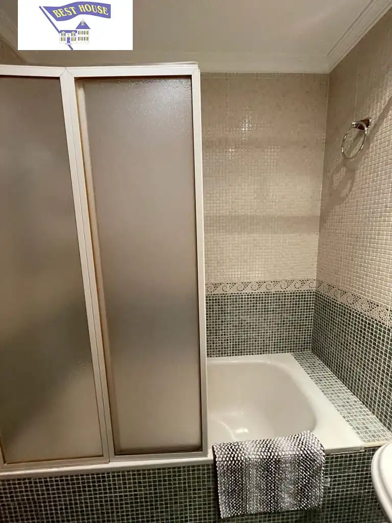Wohnung zur Miete in Ensanche - Franciscanos