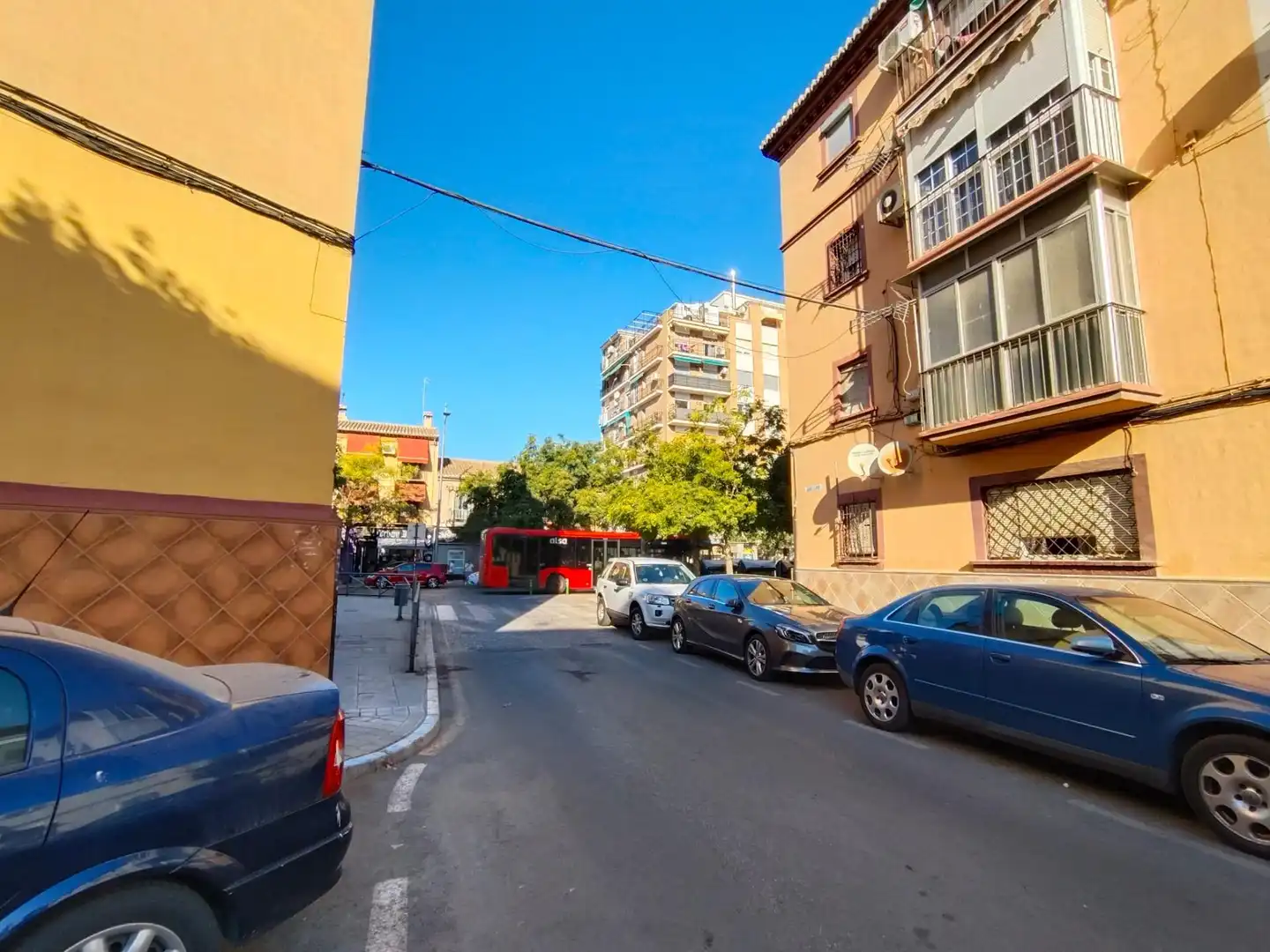 Exterior view of Apartments for sale in Granada  with Balcony