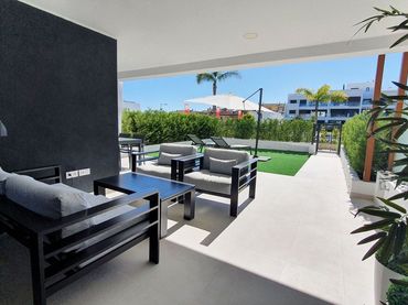 Bajo con piscina en venta en Benamara - Atalaya