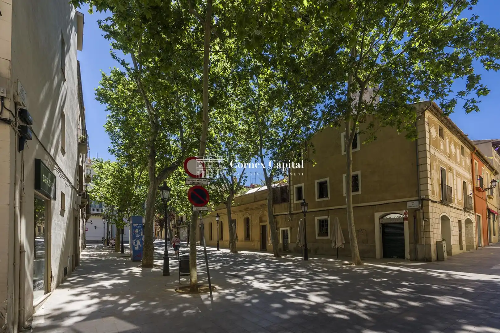 Exterior view of Flat for sale in Barcelona  with Air Conditioner, Heating and Private garden