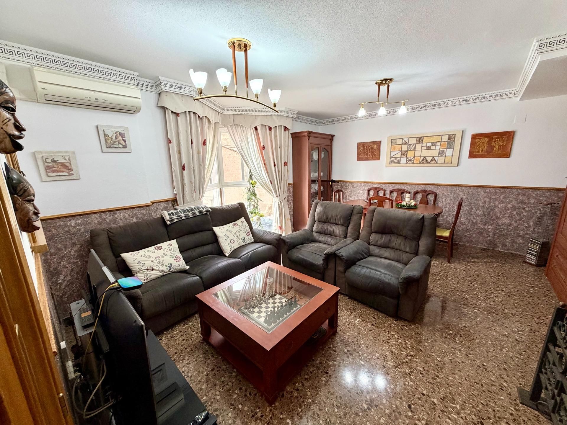 Living room of Duplex for sale in Silla  with Air Conditioner and Balcony