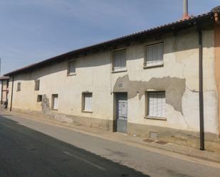 Exterior view of House or chalet for sale in Villaturiel