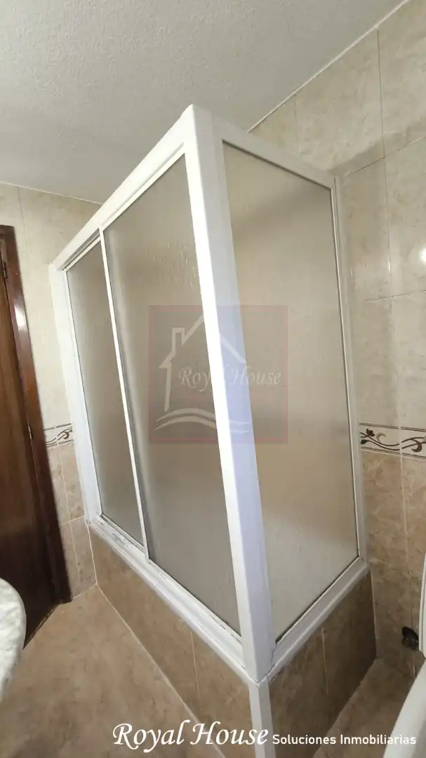 Badezimmer von Wohnung zum Verkauf in Collado Villalba mit Heizung, Terrasse und Abstellraum