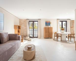 Living room of Apartment for sale in  Barcelona Capital  with Air Conditioner and Balcony