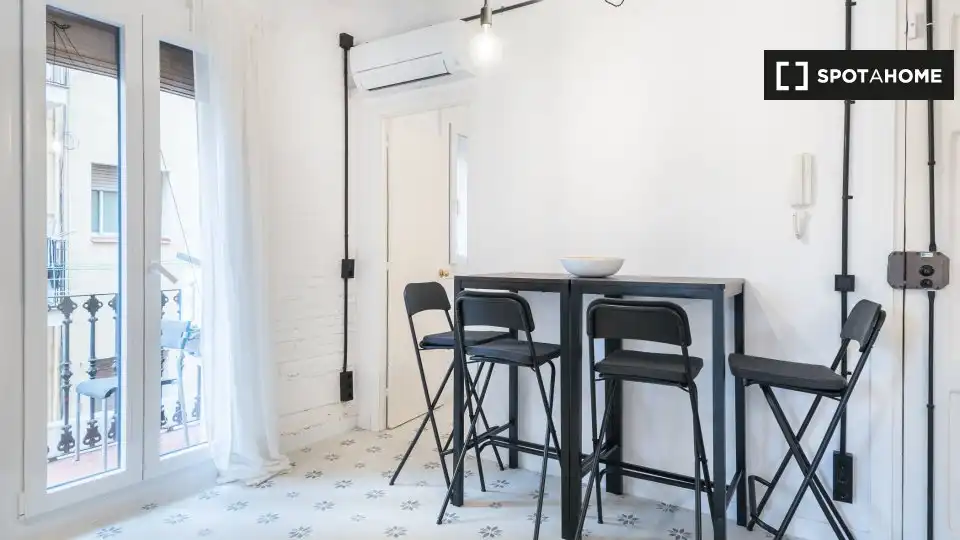 Flat with terrace to rent in Ciutat Vella, imagen 12