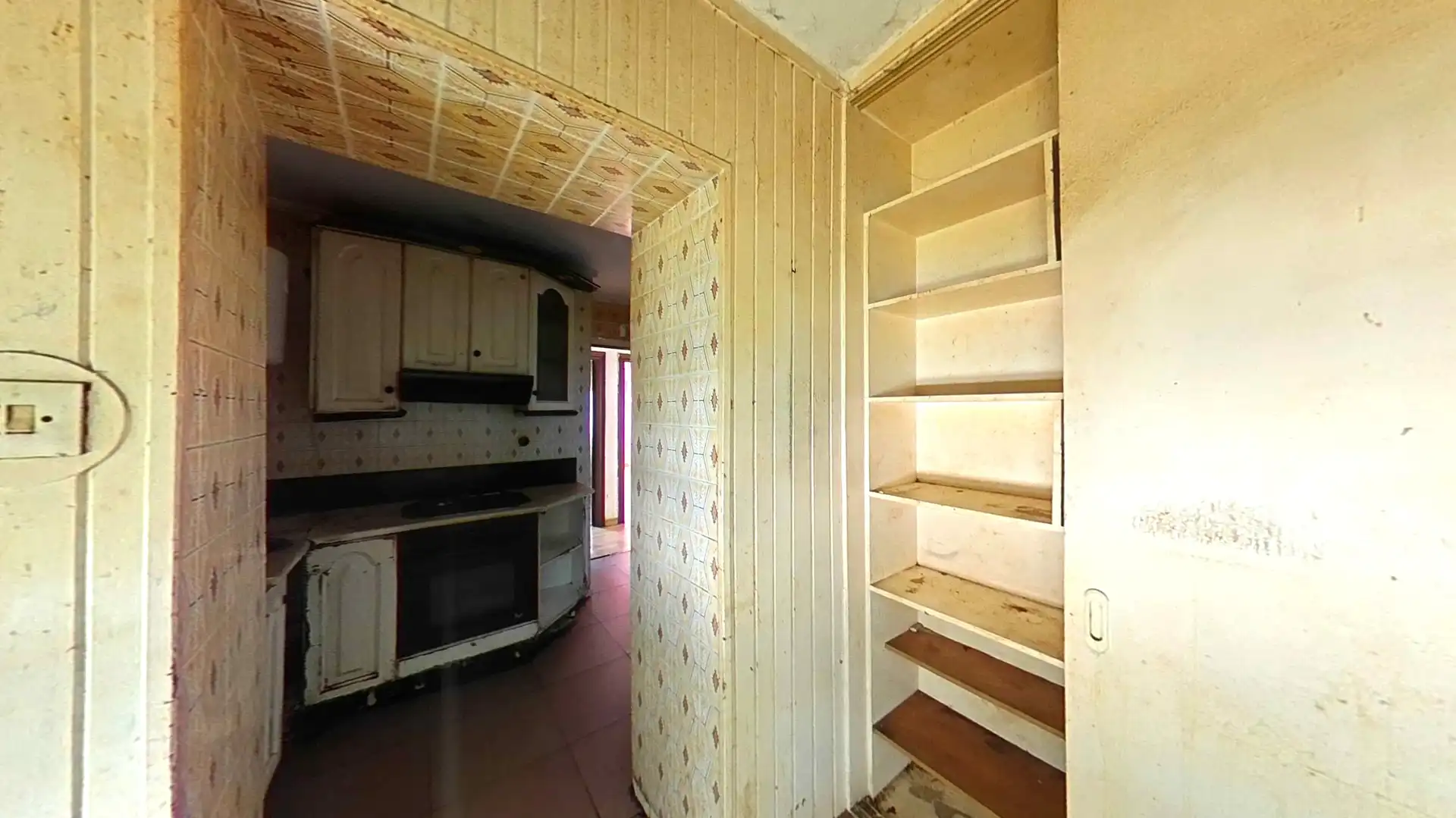 Cocina de Piso en venta en El Astillero   con Horno