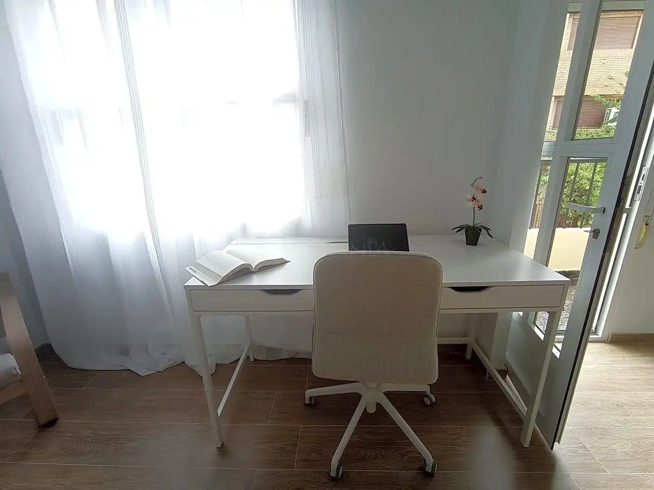 Schlafzimmer von Wohnung zur Miete in Moncada mit Klimaanlage, Möbliert und Balkon