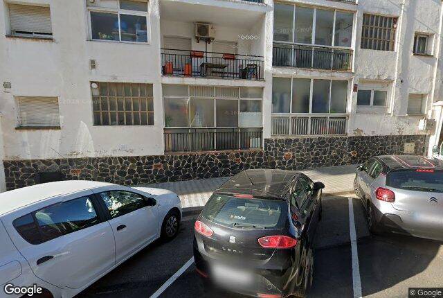 Piso en Venta en CL DE TIRSO DE MOLINA en Centre