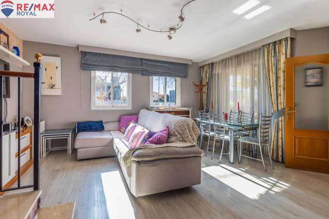 Casa adosada en Venta en L'Olivera