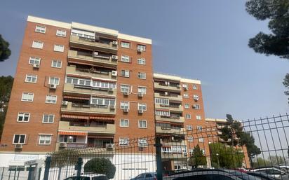 Exterior view of Flat for sale in  Madrid Capital  with Air Conditioner and Swimming Pool