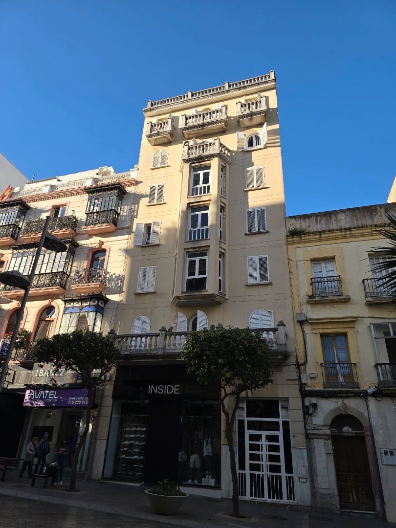 Vista exterior de Pis en venda en  Ceuta Capital amb Balcó